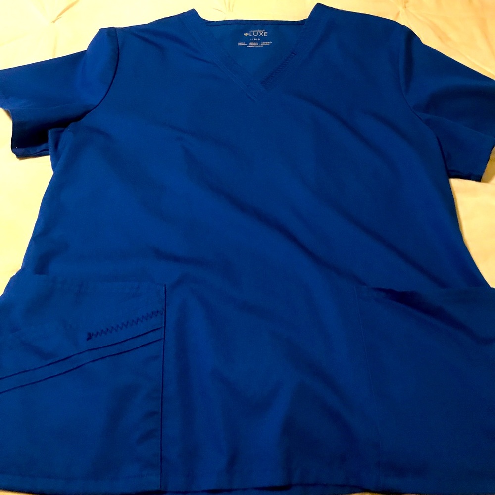 Woman’s Scrub Top